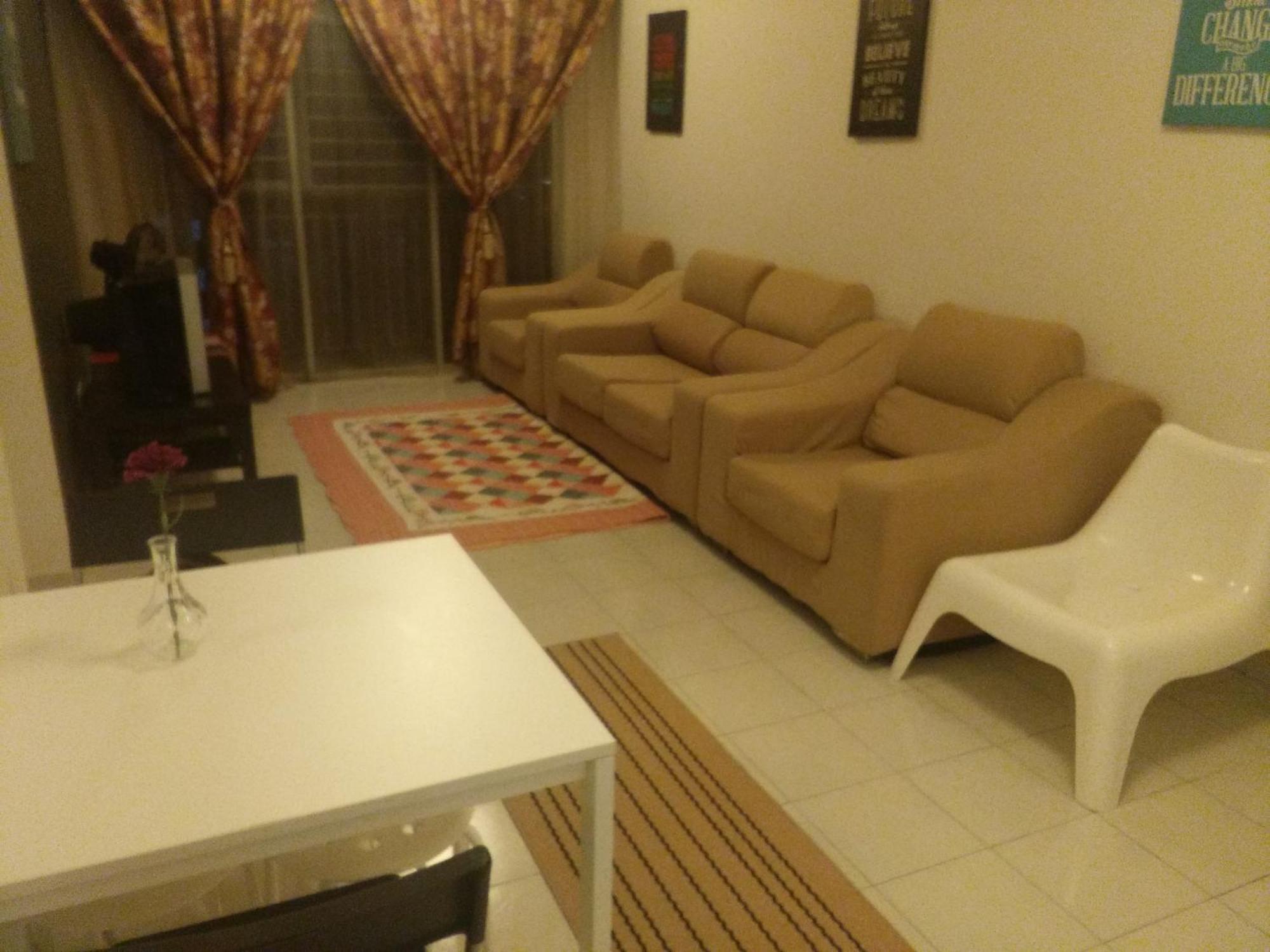 Homestay D 11 Putrajaya Netflix Wifi Exteriör bild